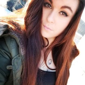 Meet your Posher, Carissa